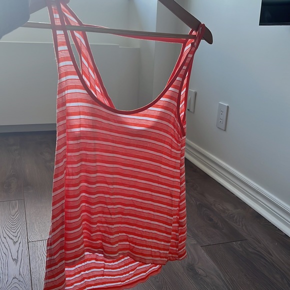 GUESS TANK TOP - Picture 6 of 6